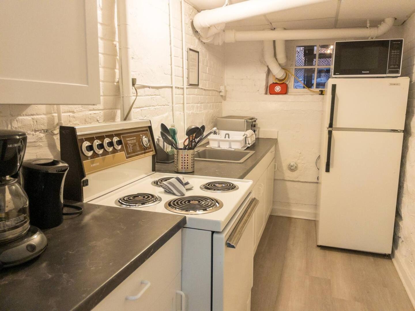 Heart Of Mtr For Memerable Experiance 2 Backyard 7Minmetro Fully Renovated & Equipped Montréal Esterno foto